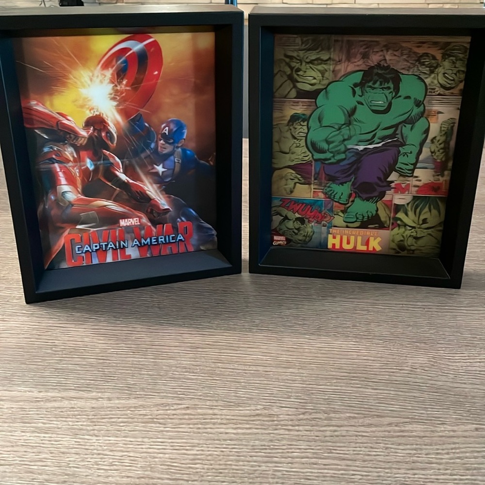 Set of two marvel pictures